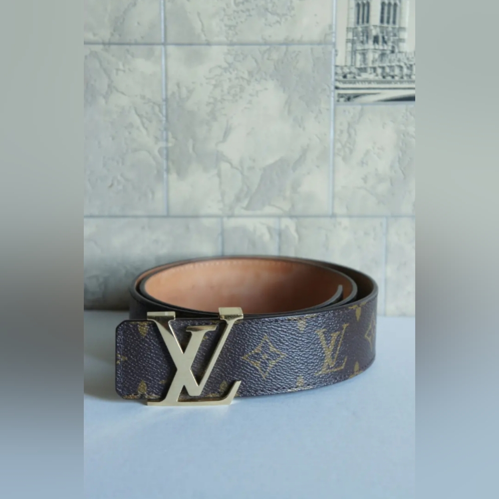 Louis Vuitton Reversible Belt